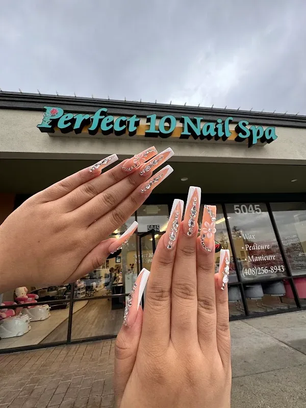 Perfect 10 Nail Spa - Nail Salon Almaden Expy San jose Ca — Nail salon in San Jose